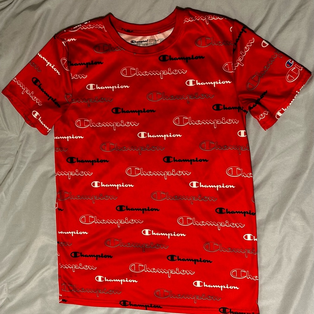 💜Champion Red Short Sleeve Tee with Logo Pattern
